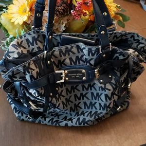 Large Michael Kors bag